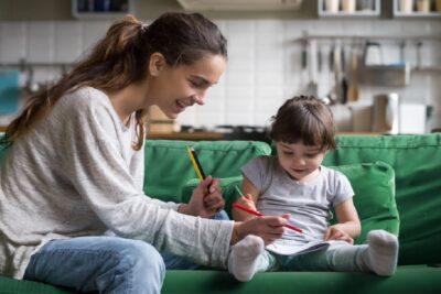 Empleo para cuidar niños