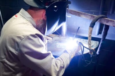 Empleo para soldadores en Canadá