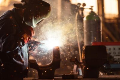 Trabajo para soldador calificado