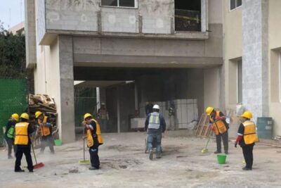Trabajos para limpiar obras en construcción